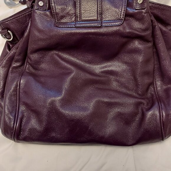 Michael Kors Jenna Large Tote - Picture 3 of 9